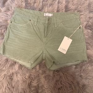 Carve Designs Oahu Short